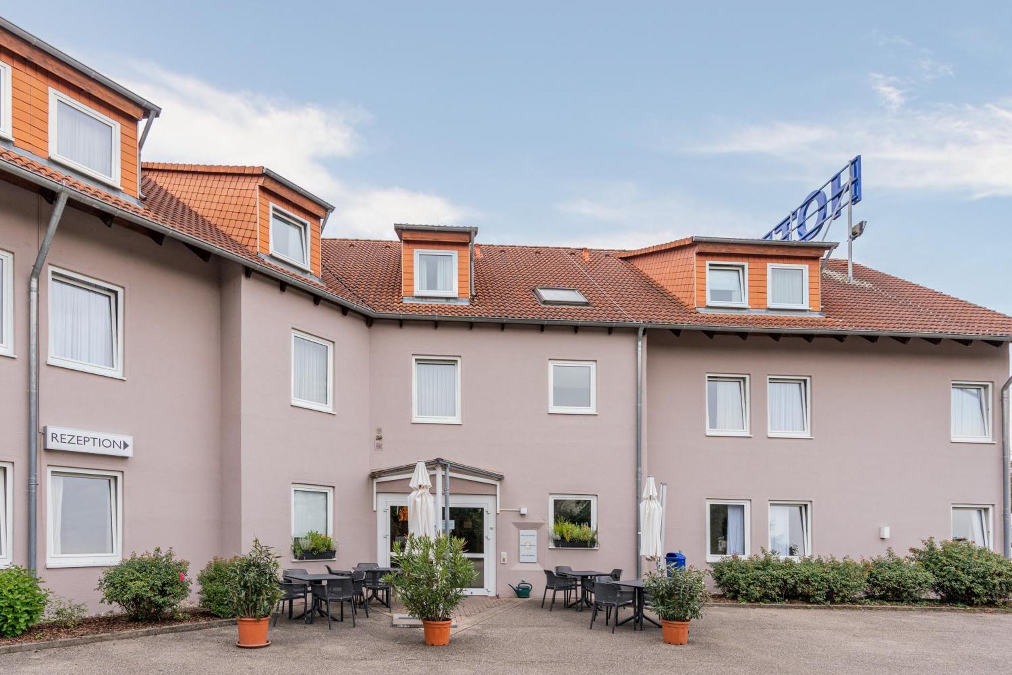 Euro-Hotel Каппель-Графенхаузен Экстерьер фото