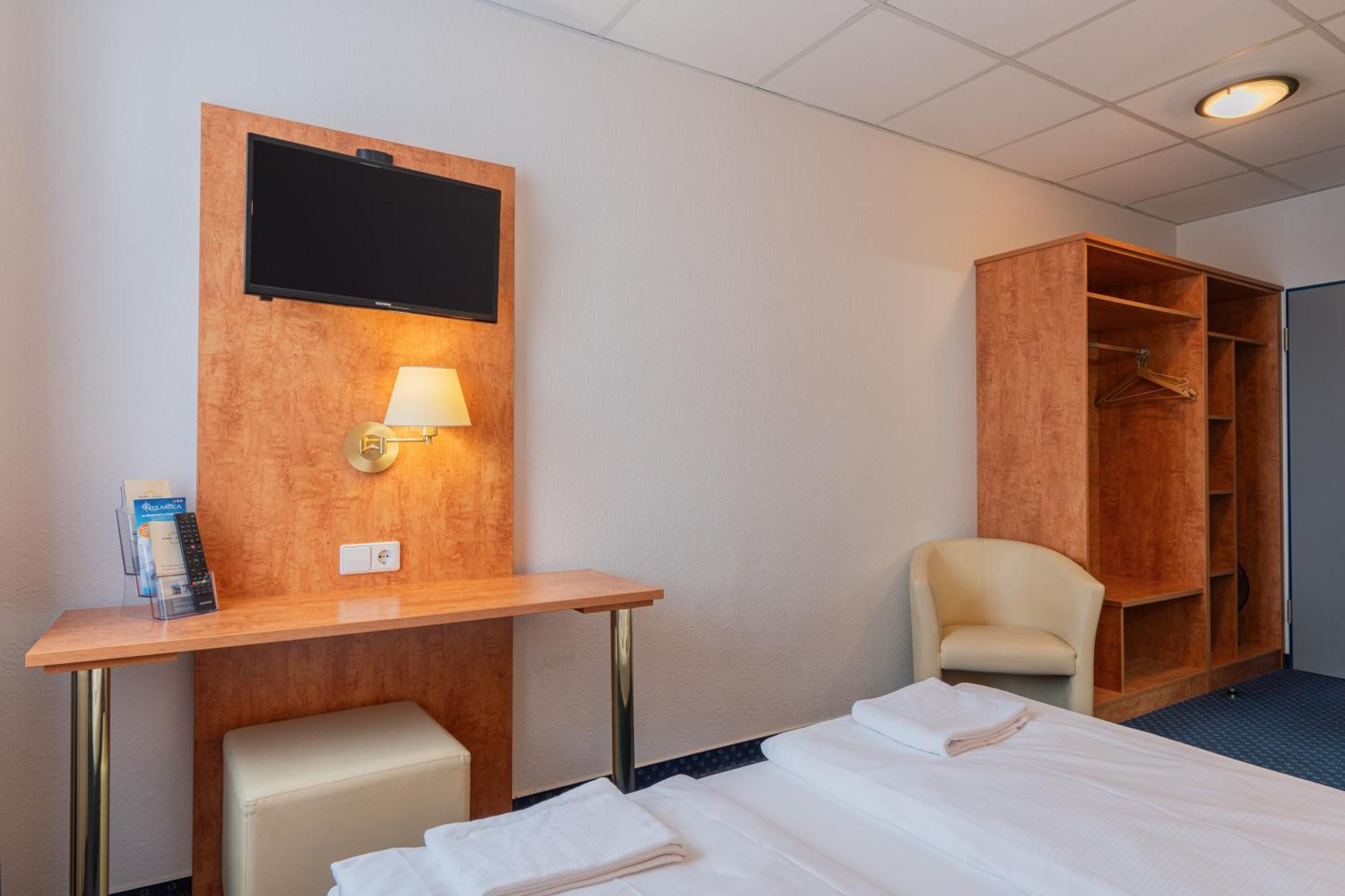 Euro-Hotel Каппель-Графенхаузен Экстерьер фото
